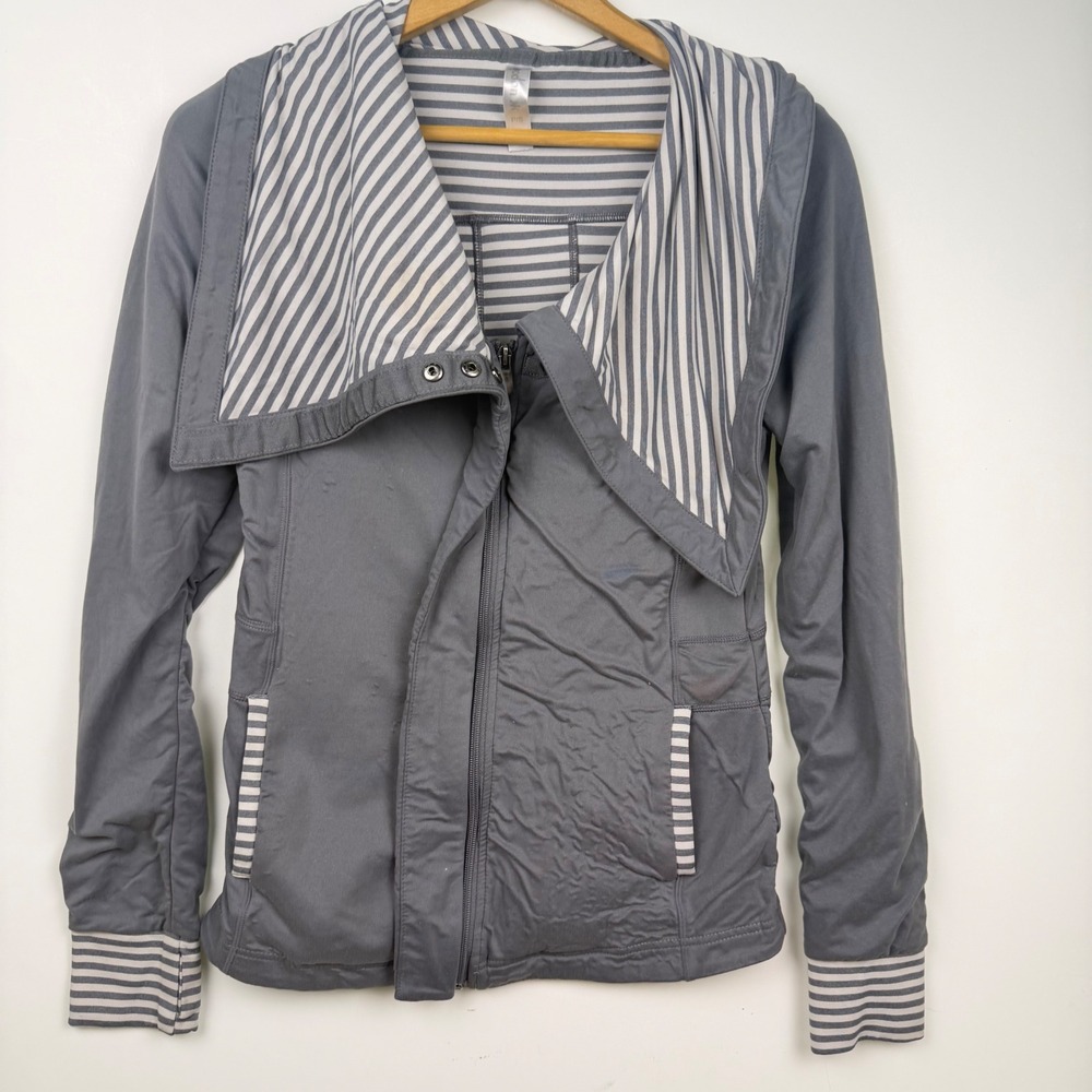 Women's Soft Gray Yoga Jacket Striped Oversized Shawl Collar Full Zip Size Small